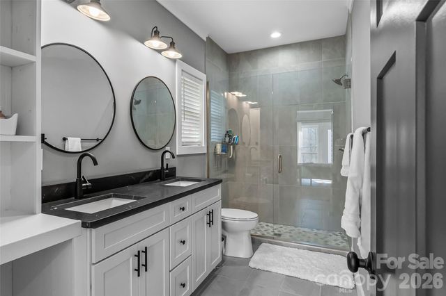 43 Clinchfield Gap Road, Marion, NC 28752