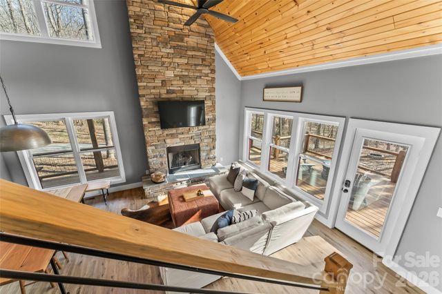 43 Clinchfield Gap Road, Marion, NC 28752