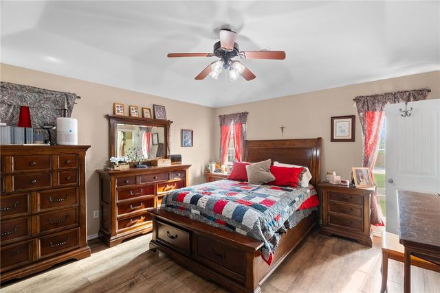 318 County Road 3032, Orange Grove, TX 78372