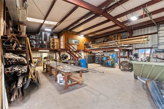 318 County Road 3032, Orange Grove, TX 78372
