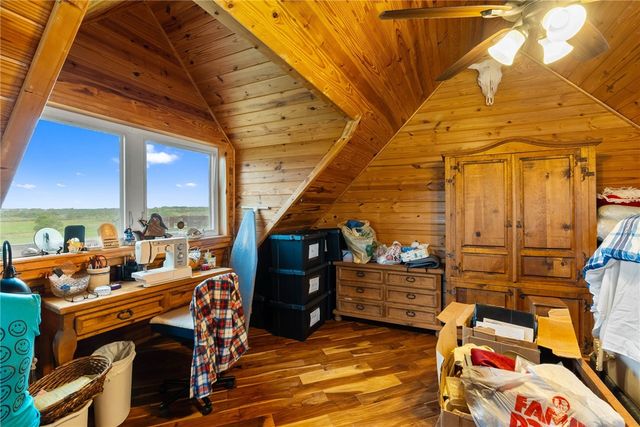 318 County Road 3032, Orange Grove, TX 78372