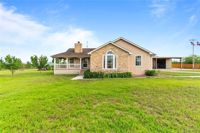 318 County Road 3032, Orange Grove, TX 78372