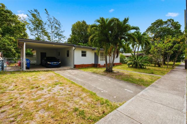 4621 SW 31st Dr, West Park, FL 33023