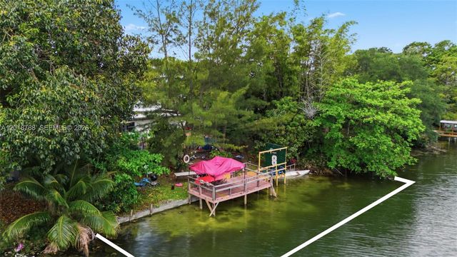 4621 SW 31st Dr, West Park, FL 33023