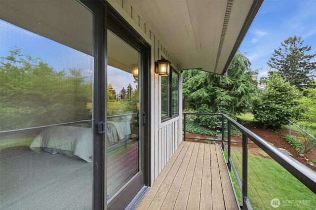 911 S 294th Place, Federal Way, WA 98003