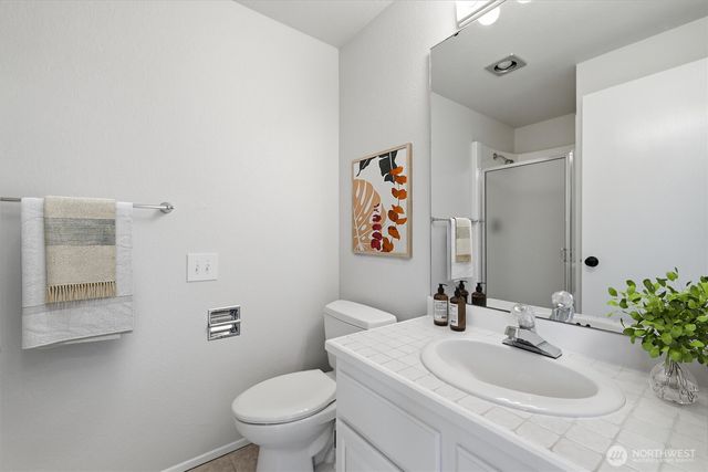 911 S 294th Place, Federal Way, WA 98003