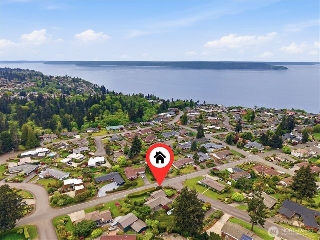 911 S 294th Place, Federal Way, WA 98003