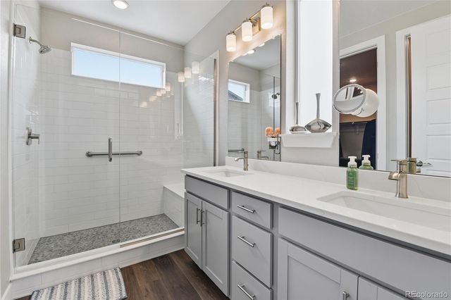 8697 Middle Fork Street, Littleton, CO 80125