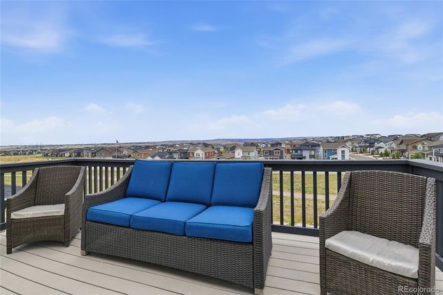 8697 Middle Fork Street, Littleton, CO 80125