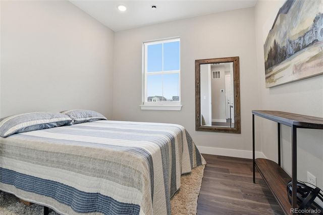 8697 Middle Fork Street, Littleton, CO 80125