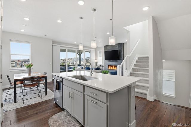 8697 Middle Fork Street, Littleton, CO 80125