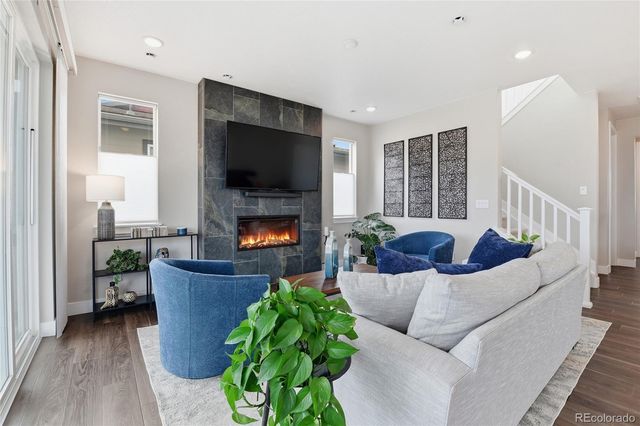 8697 Middle Fork Street, Littleton, CO 80125