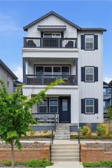 8697 Middle Fork Street, Littleton, CO 80125