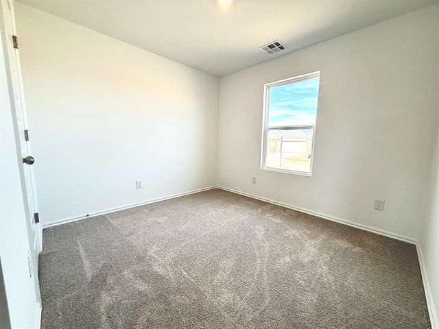 600 Hillsboro Drive, Noble, OK 73068