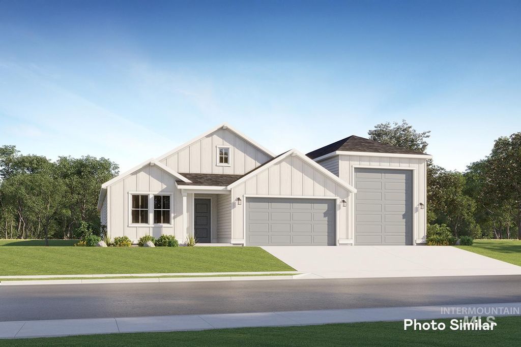 5623 E Bridal Veil Falls Dr, Nampa, ID 83686