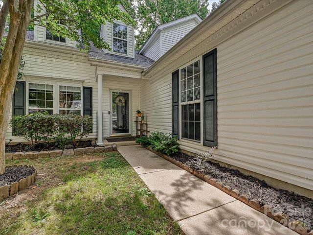 9207 Kimmel Lane, Charlotte, NC 28216