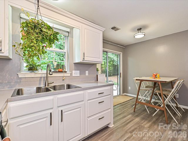 9207 Kimmel Lane, Charlotte, NC 28216