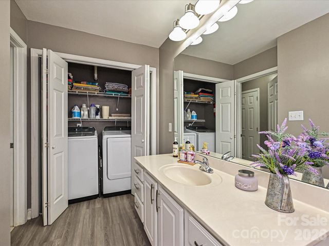 9207 Kimmel Lane, Charlotte, NC 28216