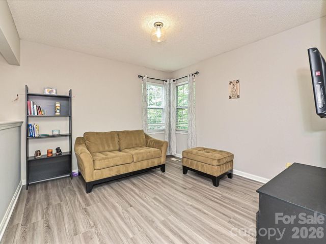 9207 Kimmel Lane, Charlotte, NC 28216
