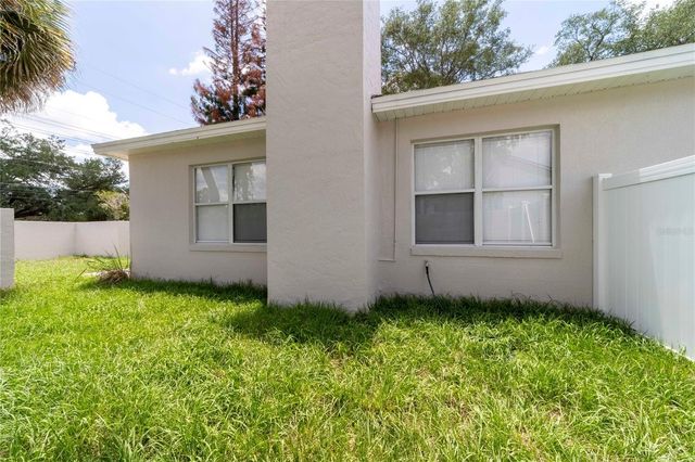 499 JULIAN LANE, Maitland, FL 32751
