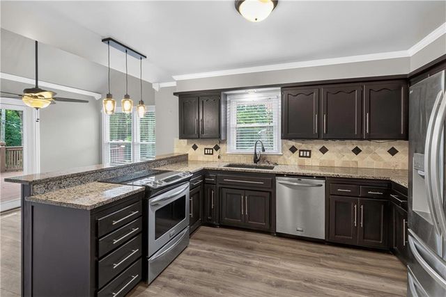 4735 Summit Court, Shawnee, KS 66216