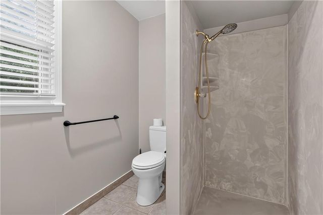 4735 Summit Court, Shawnee, KS 66216