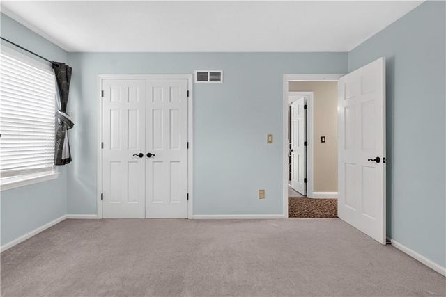 4735 Summit Court, Shawnee, KS 66216