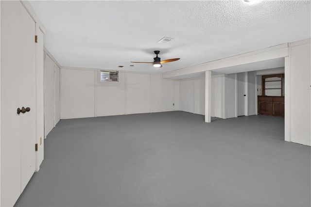 4735 Summit Court, Shawnee, KS 66216