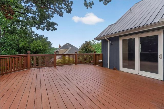 4735 Summit Court, Shawnee, KS 66216