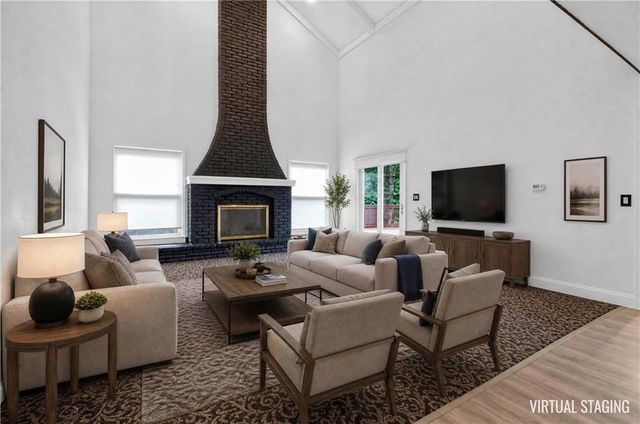 4735 Summit Court, Shawnee, KS 66216