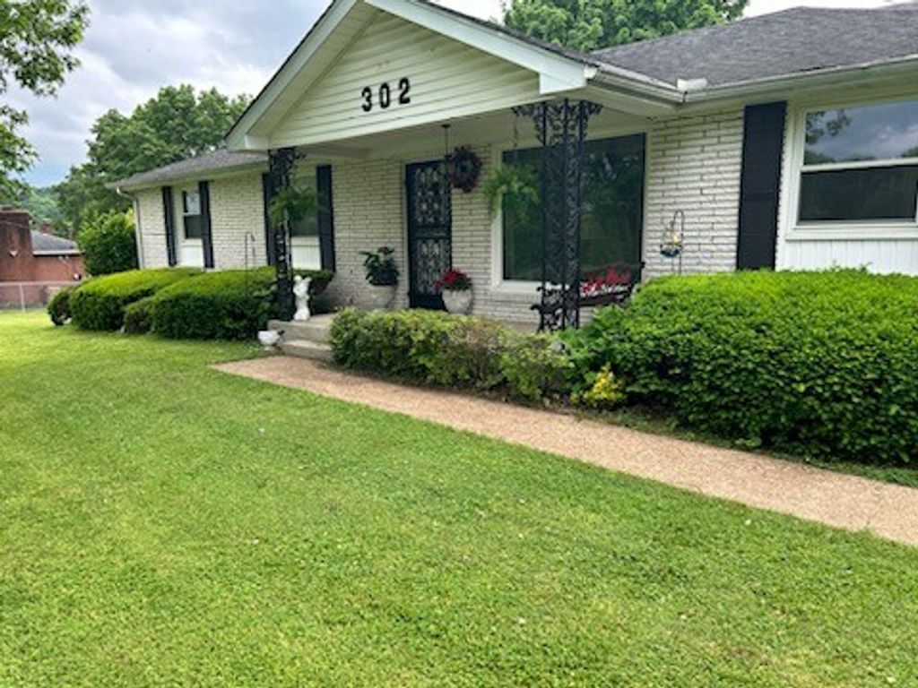 302 Utley Dr, N, Goodlettsville, TN 37072