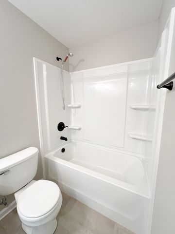 409 Wingfield Dr, Clarksville, TN 37043