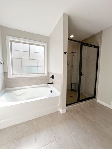 409 Wingfield Dr, Clarksville, TN 37043