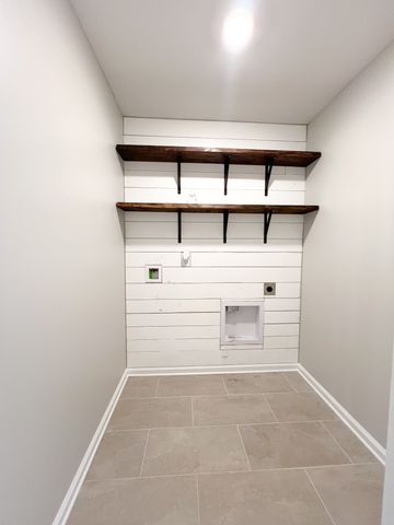 409 Wingfield Dr, Clarksville, TN 37043