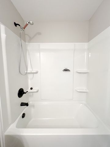 409 Wingfield Dr, Clarksville, TN 37043