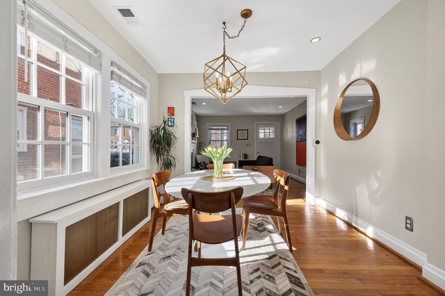 127 E WALNUT ST, Alexandria, VA 22301