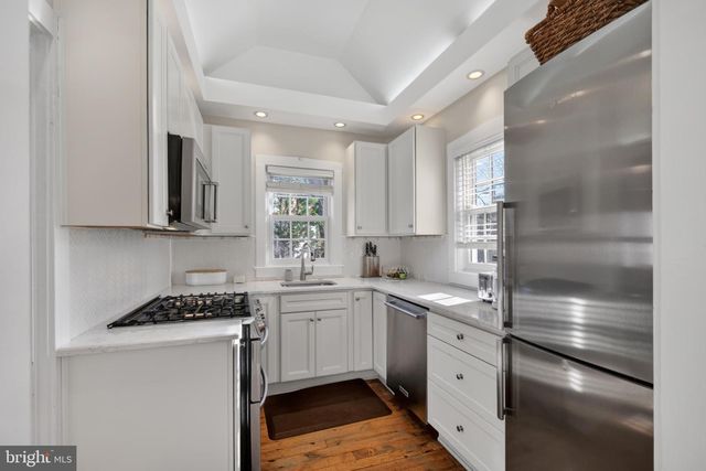 127 E WALNUT ST, Alexandria, VA 22301