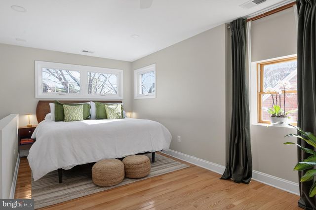 127 E WALNUT ST, Alexandria, VA 22301