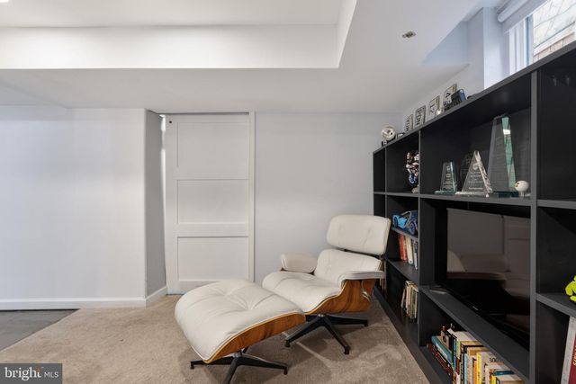 127 E WALNUT ST, Alexandria, VA 22301