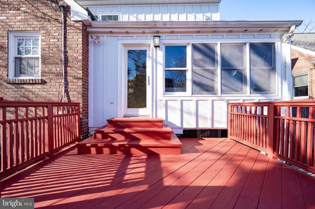 127 E WALNUT ST, Alexandria, VA 22301