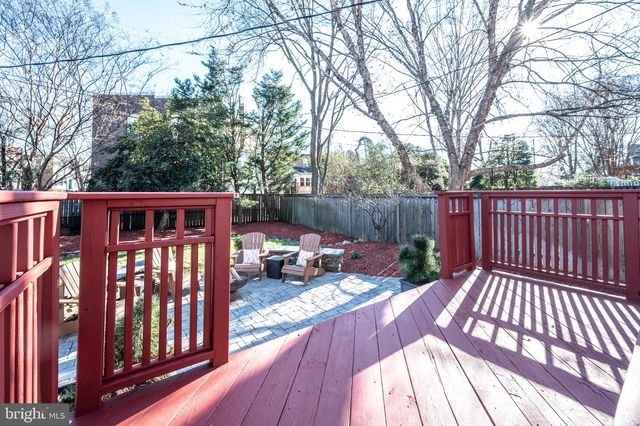 127 E WALNUT ST, Alexandria, VA 22301