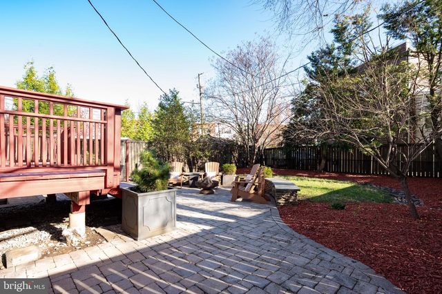 127 E WALNUT ST, Alexandria, VA 22301