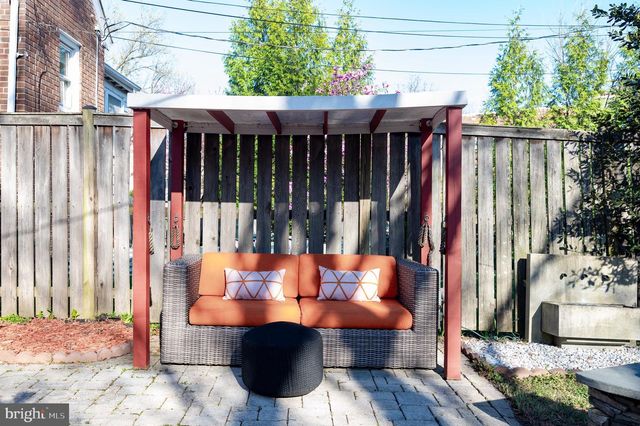 127 E WALNUT ST, Alexandria, VA 22301