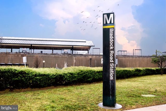 127 E WALNUT ST, Alexandria, VA 22301