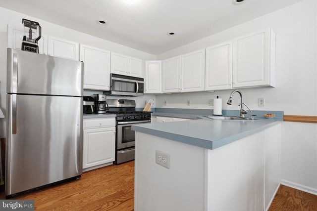 6405 SPRUCE MILL DR, Morrisville, PA 19067