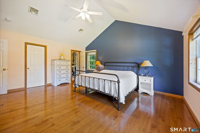 11 Coachlight Circle, Prospect, CT 06712