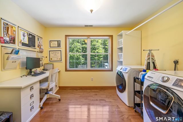 11 Coachlight Circle, Prospect, CT 06712