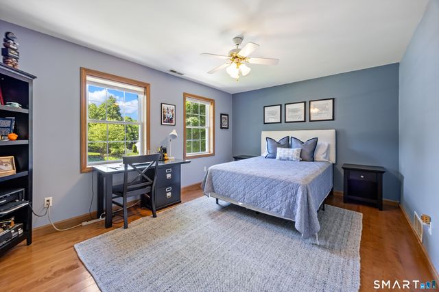 11 Coachlight Circle, Prospect, CT 06712