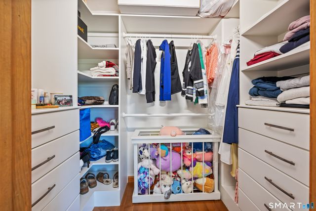11 Coachlight Circle, Prospect, CT 06712