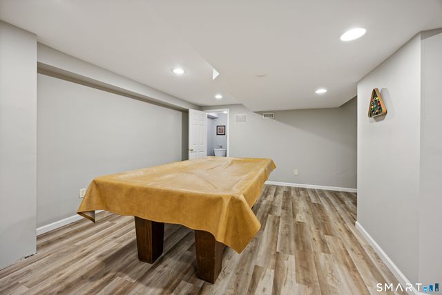 11 Coachlight Circle, Prospect, CT 06712
